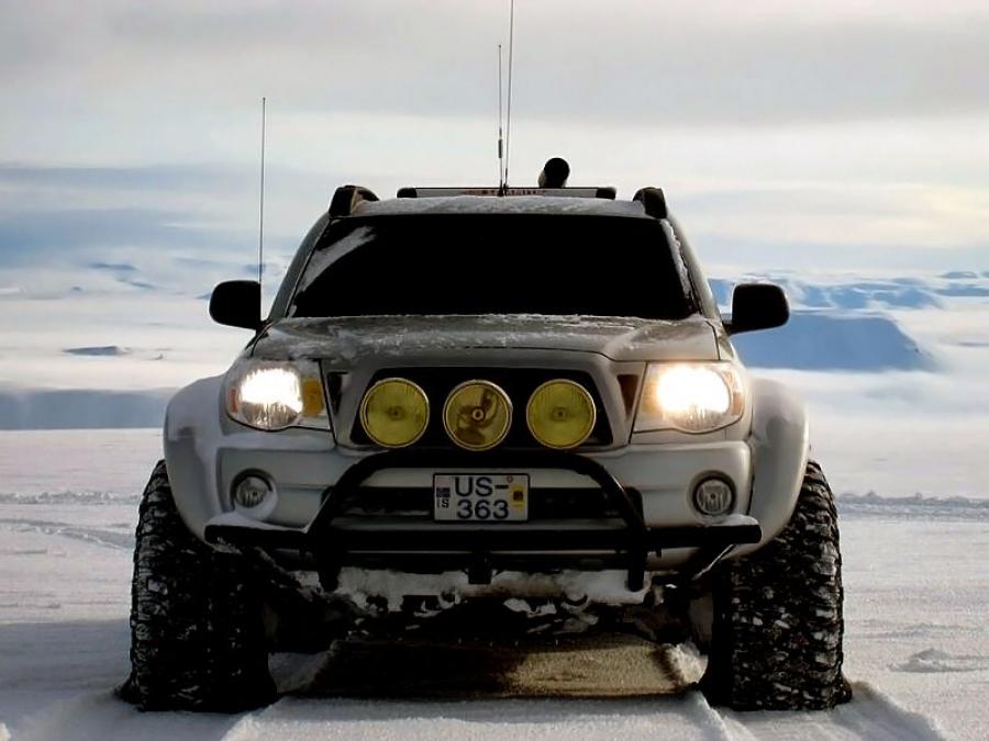  Toyota Tacoma AT44 by Arctic Trucks 2005 года  (фото 2 из 3)